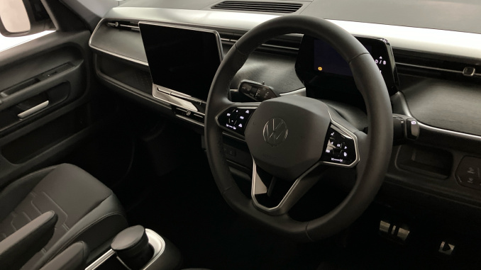 Volkswagen ID. Buzz 210kW Style Pro 79kWh 5dr Auto [Design+] Electric Estate - Image 6